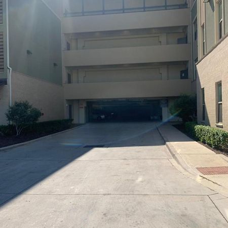 Private, Amazing 1-Bedroom Apt In Central Location Arlington Exterior photo