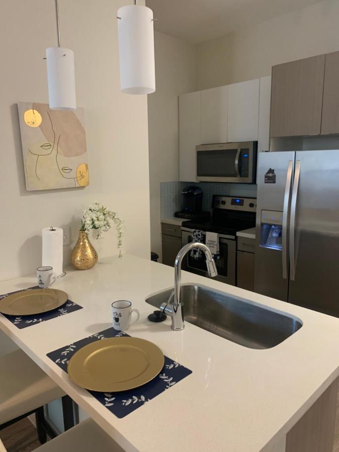 Private, Amazing 1-Bedroom Apt In Central Location Arlington Exterior photo