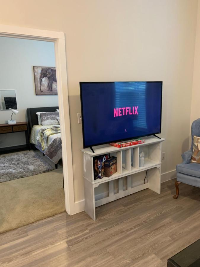 Private, Amazing 1-Bedroom Apt In Central Location Arlington Exterior photo